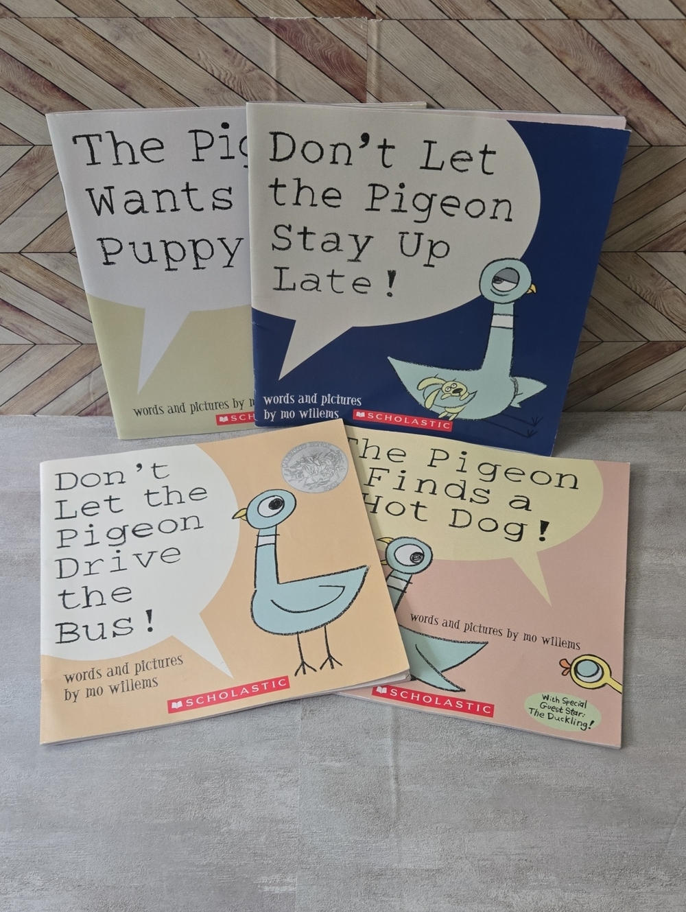 ​Mo Willems Pigeon Book Lot of 4 Scholastic Kids Paperbacks Don't Let the Pigeon